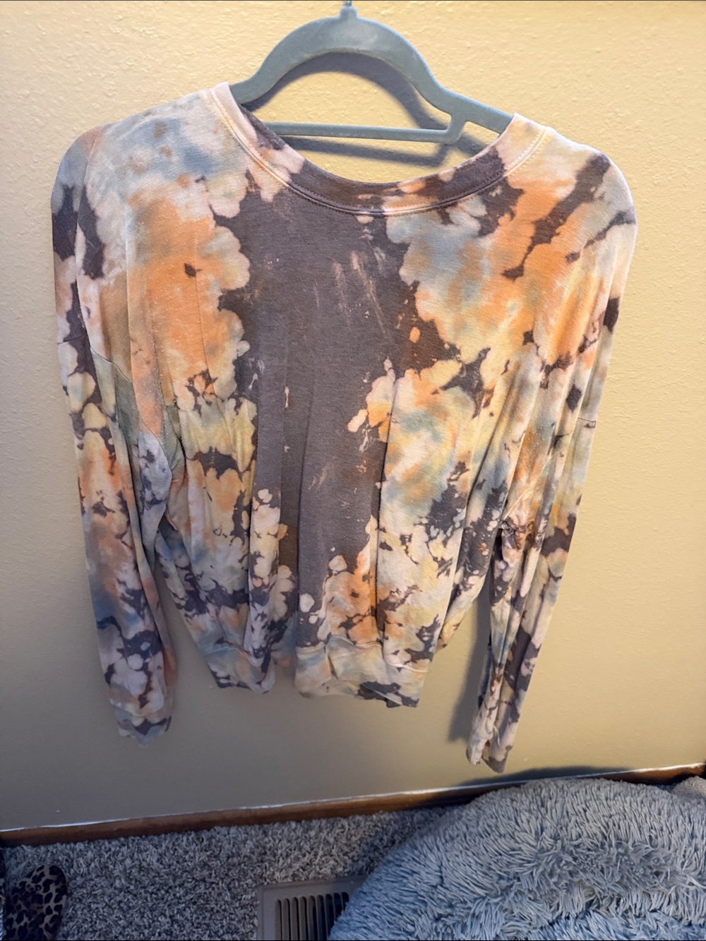 Women's Tie-Dye Long Sleeve Pullover - Gray & Peach
